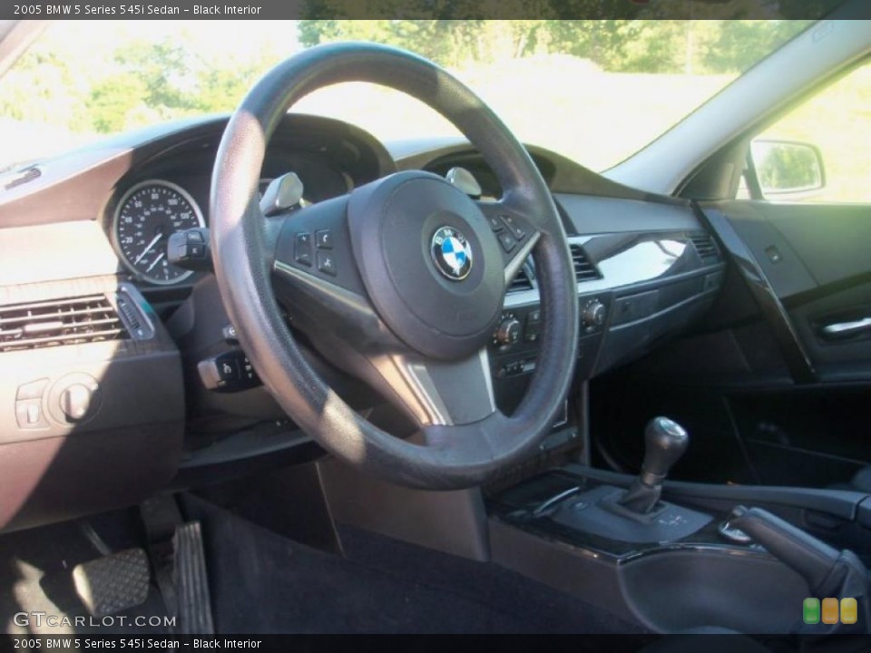 Black Interior Dashboard for the 2005 BMW 5 Series 545i Sedan #31782361