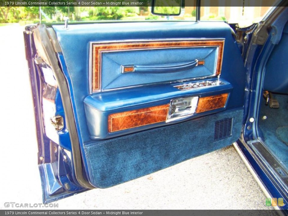 Midnight Blue 1979 Lincoln Continental Interiors