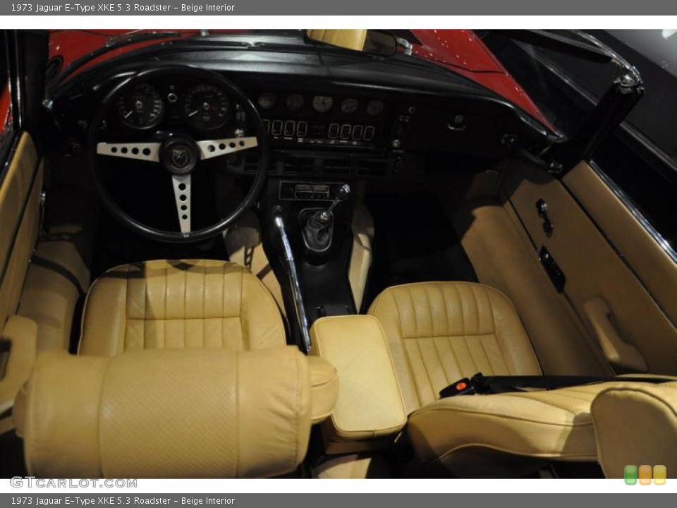 Beige Interior Photo for the 1973 Jaguar E-Type XKE 5.3 Roadster #32574459