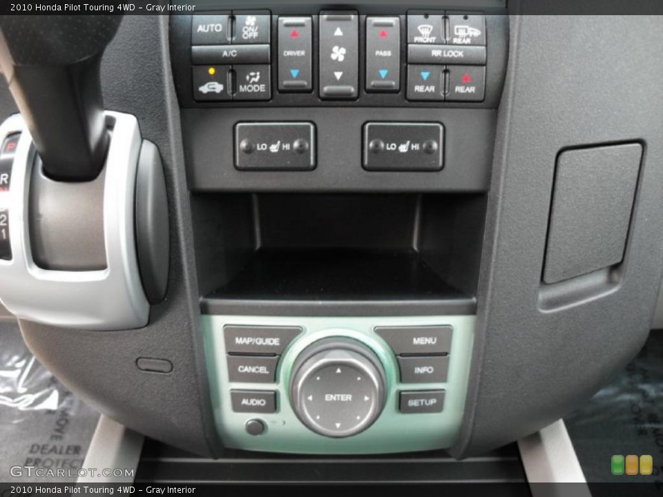 Gray Interior Controls for the 2010 Honda Pilot Touring 4WD #32683811