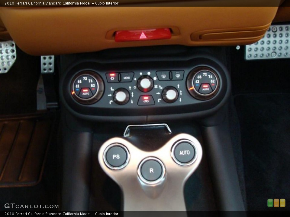 Cuoio Interior Controls for the 2010 Ferrari California  #32751296