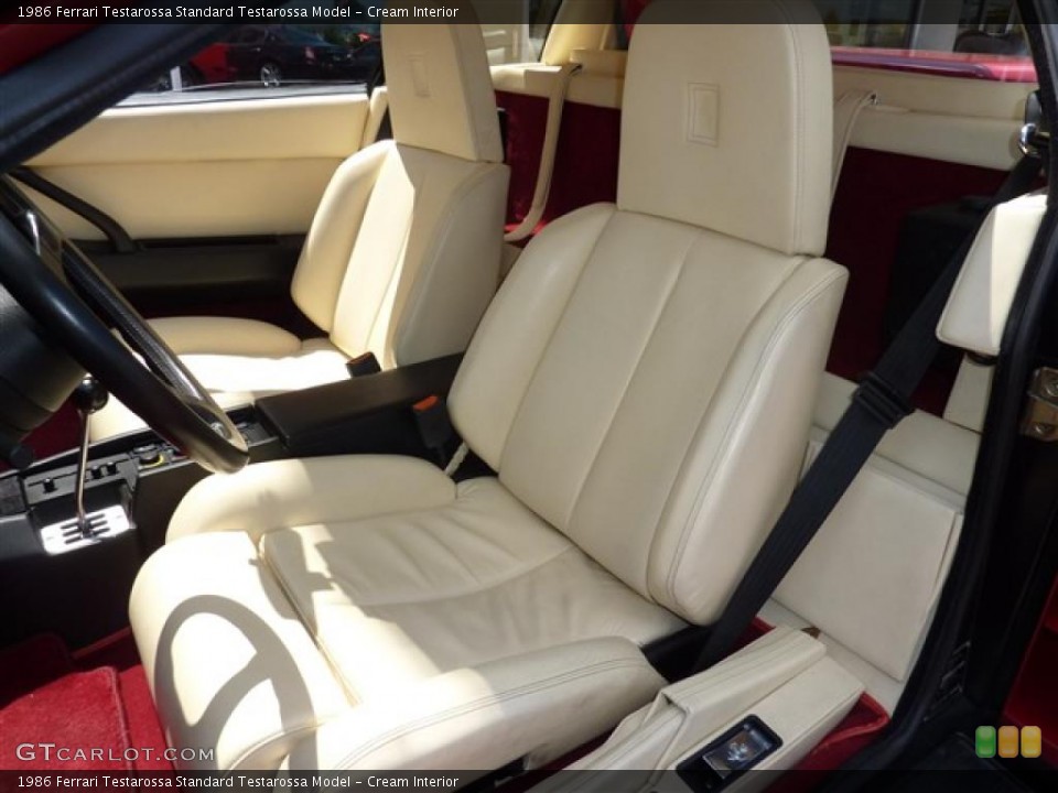 Cream Interior Photo for the 1986 Ferrari Testarossa  #32857257