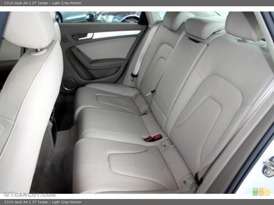 Light Gray Interior Photo for the 2010 Audi A4 2.0T Sedan #33414157