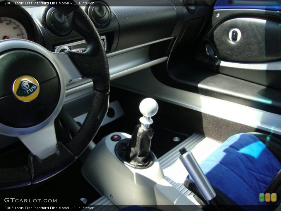 Blue Interior Photo for the 2005 Lotus Elise  #33828522
