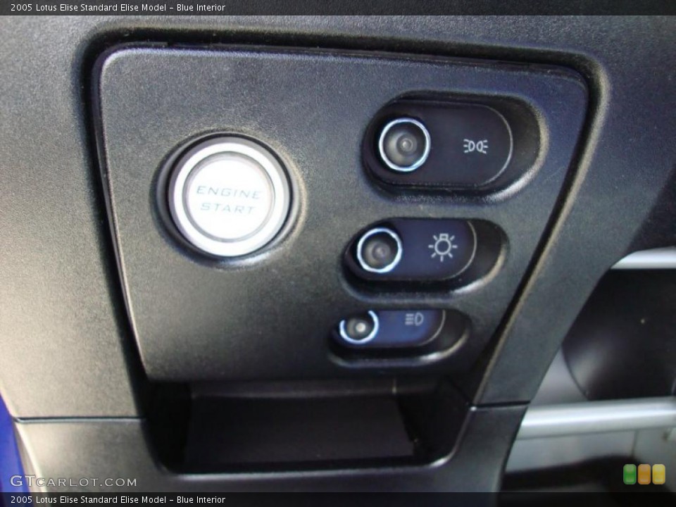 Blue Interior Controls for the 2005 Lotus Elise  #33828606