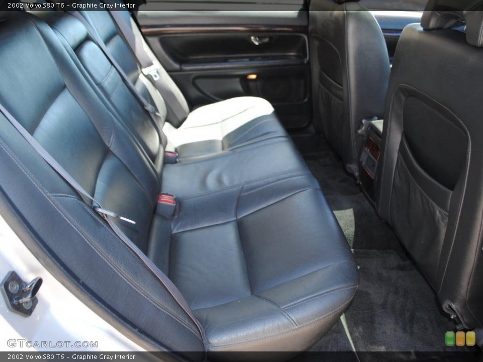 Graphite Gray Interior Photo for the 2002 Volvo S80 T6 #33930871