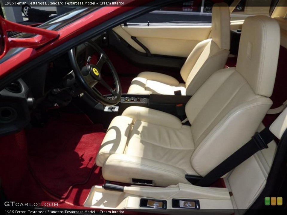 Cream Interior Photo for the 1986 Ferrari Testarossa  #34393272