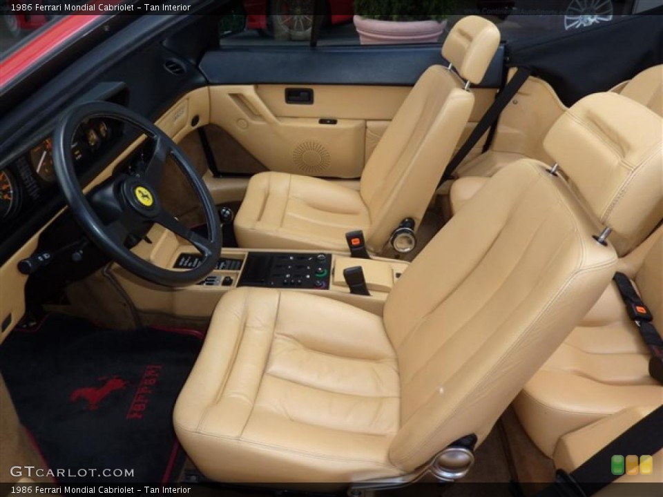 Tan Interior Photo for the 1986 Ferrari Mondial Cabriolet #35355185