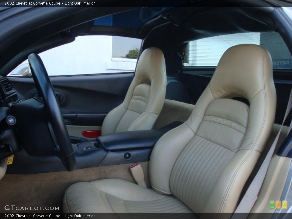 Light Oak Interior Photo for the 2002 Chevrolet Corvette Coupe #35381113