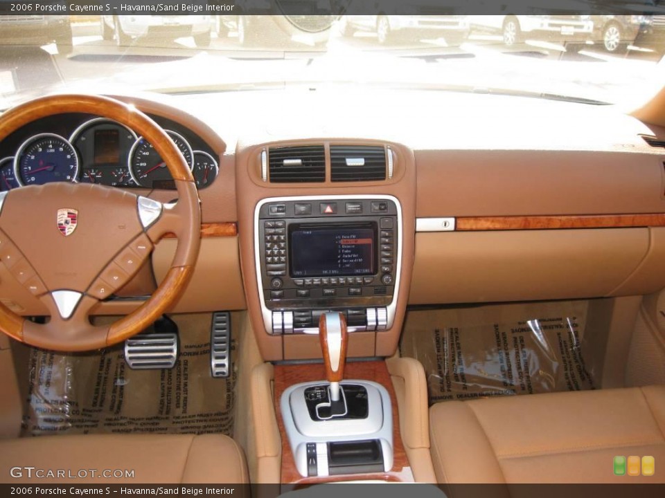 Havanna/Sand Beige Interior Photo for the 2006 Porsche Cayenne S #3621562