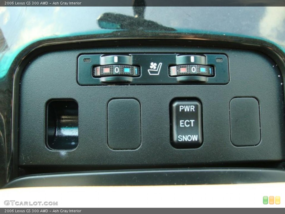 Ash Gray Interior Controls for the 2006 Lexus GS 300 AWD #36371954