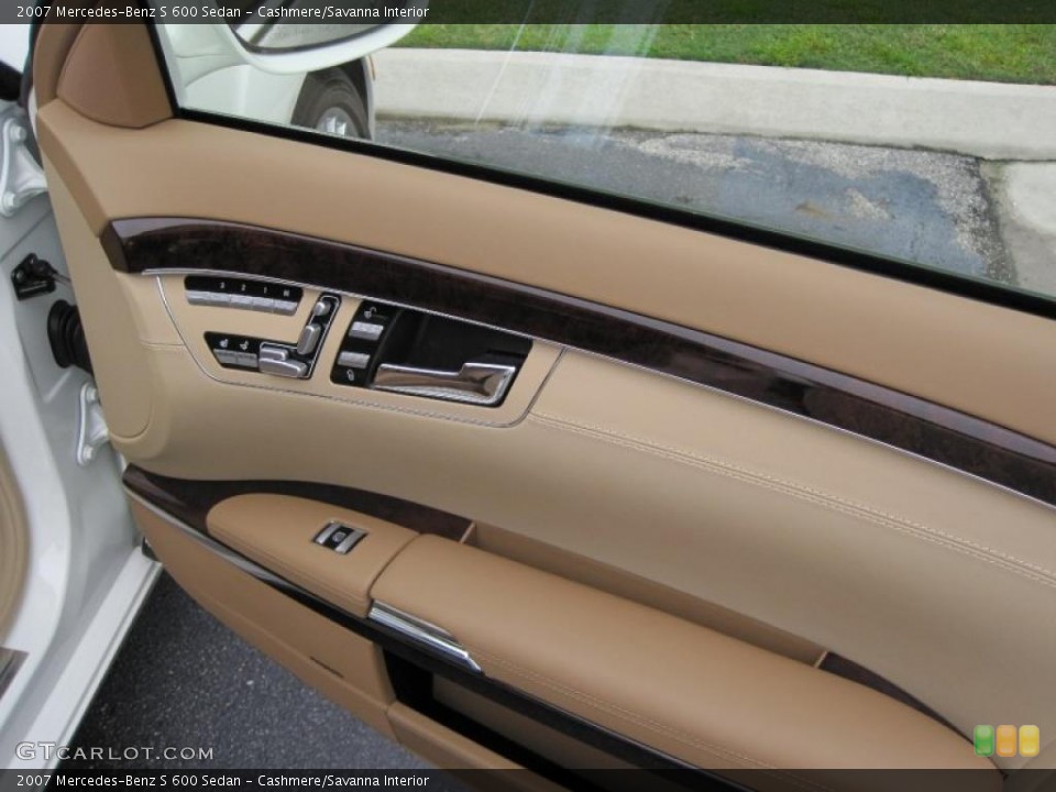 Cashmere/Savanna Interior Door Panel for the 2007 Mercedes-Benz S 600 Sedan #37278257