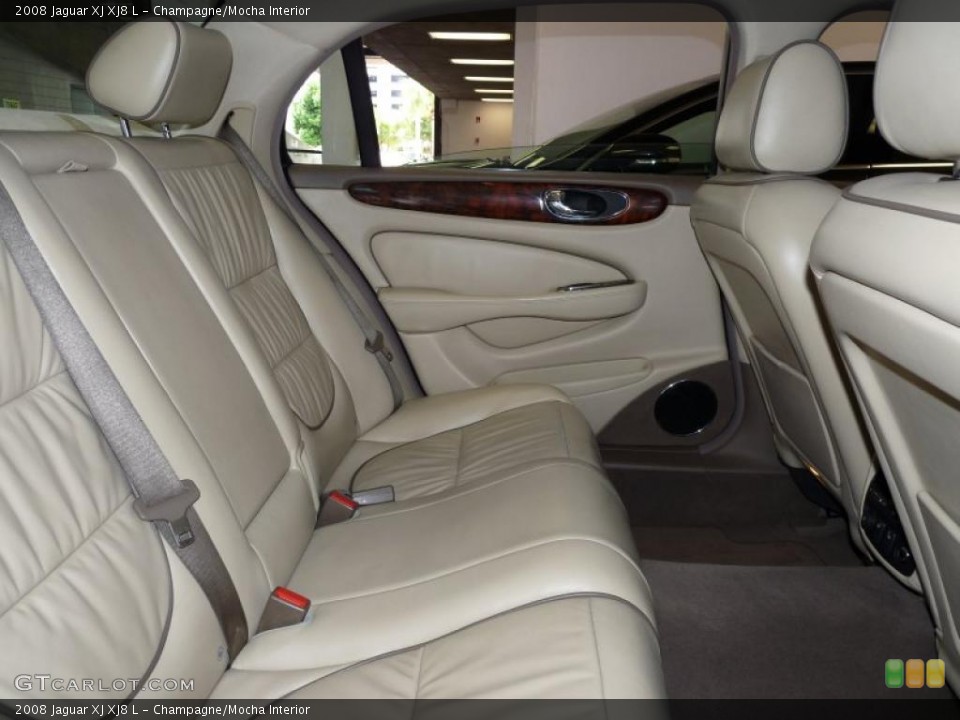 Champagne/Mocha Interior Photo for the 2008 Jaguar XJ XJ8 L #37325539