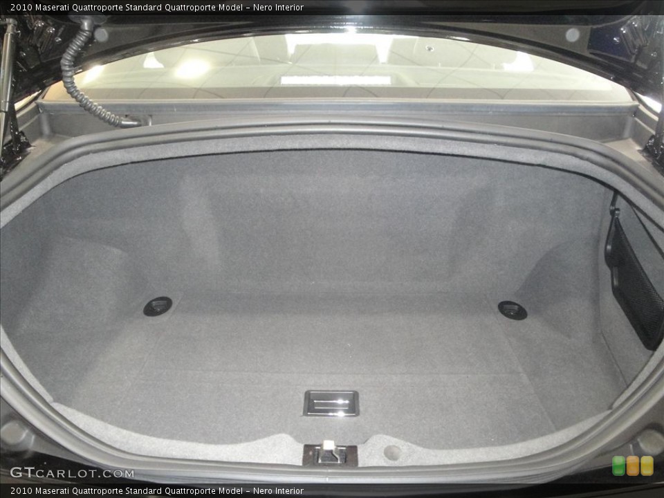 Nero Interior Trunk for the 2010 Maserati Quattroporte  #37437726