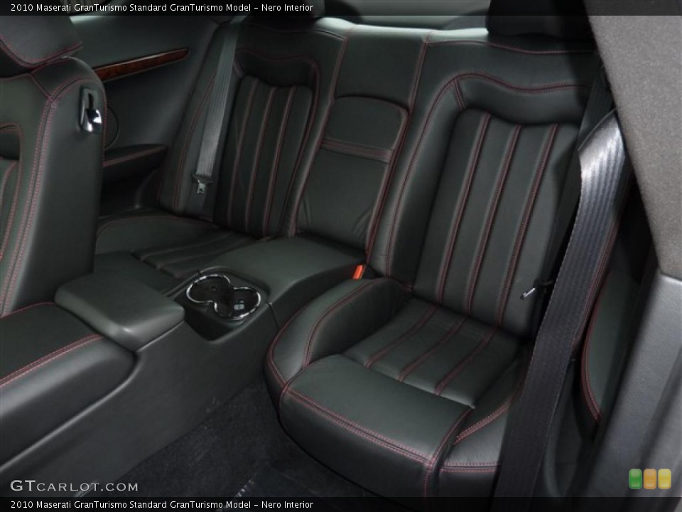 Nero Interior Photo for the 2010 Maserati GranTurismo  #37448294
