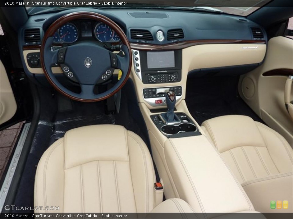 Sabbia Interior Photo for the 2010 Maserati GranTurismo Convertible GranCabrio #37448982