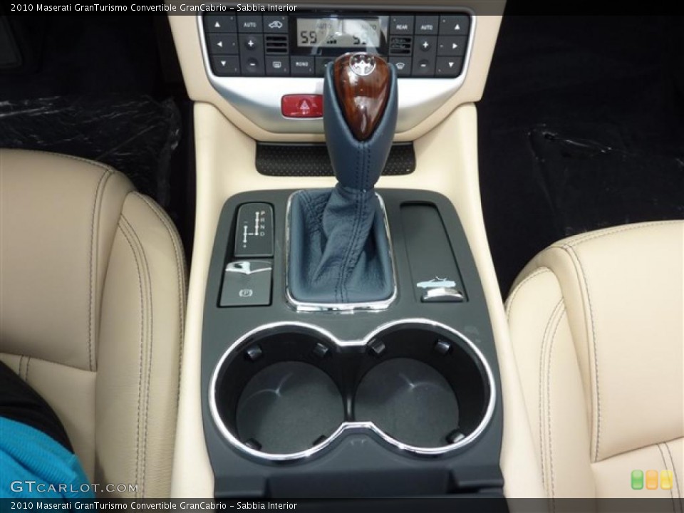 Sabbia Interior Transmission for the 2010 Maserati GranTurismo Convertible GranCabrio #37449066