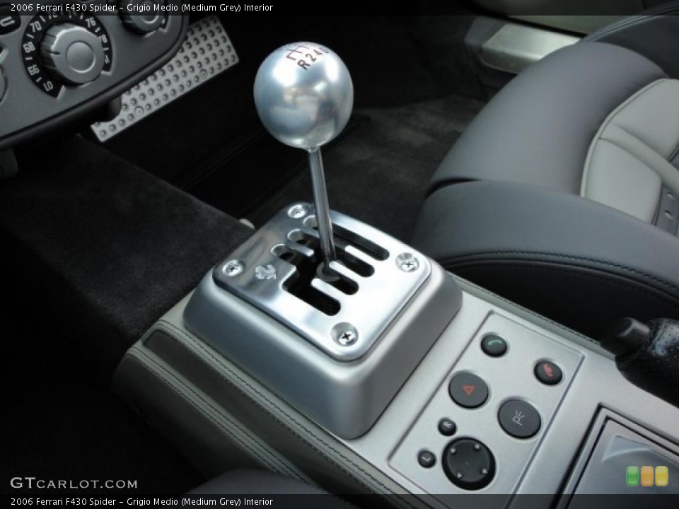 Grigio Medio (Medium Grey) Interior Transmission for the 2006 Ferrari F430 Spider #37449586