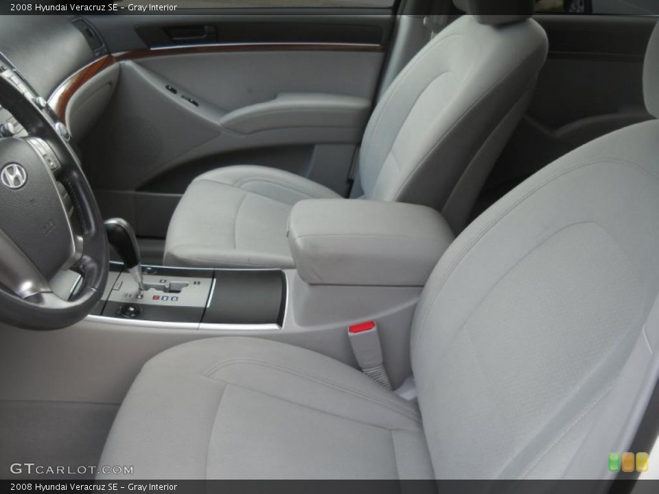 Gray Interior Photo for the 2008 Hyundai Veracruz SE #37493444