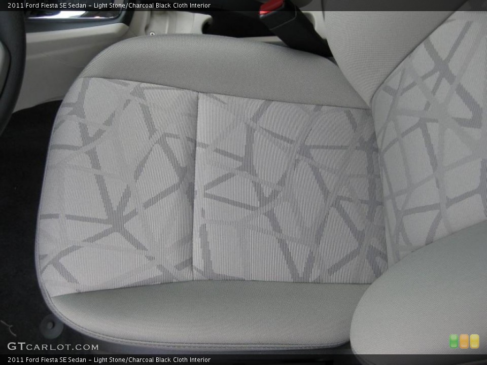Light Stone/Charcoal Black Cloth Interior Photo for the 2011 Ford Fiesta SE Sedan #37535236