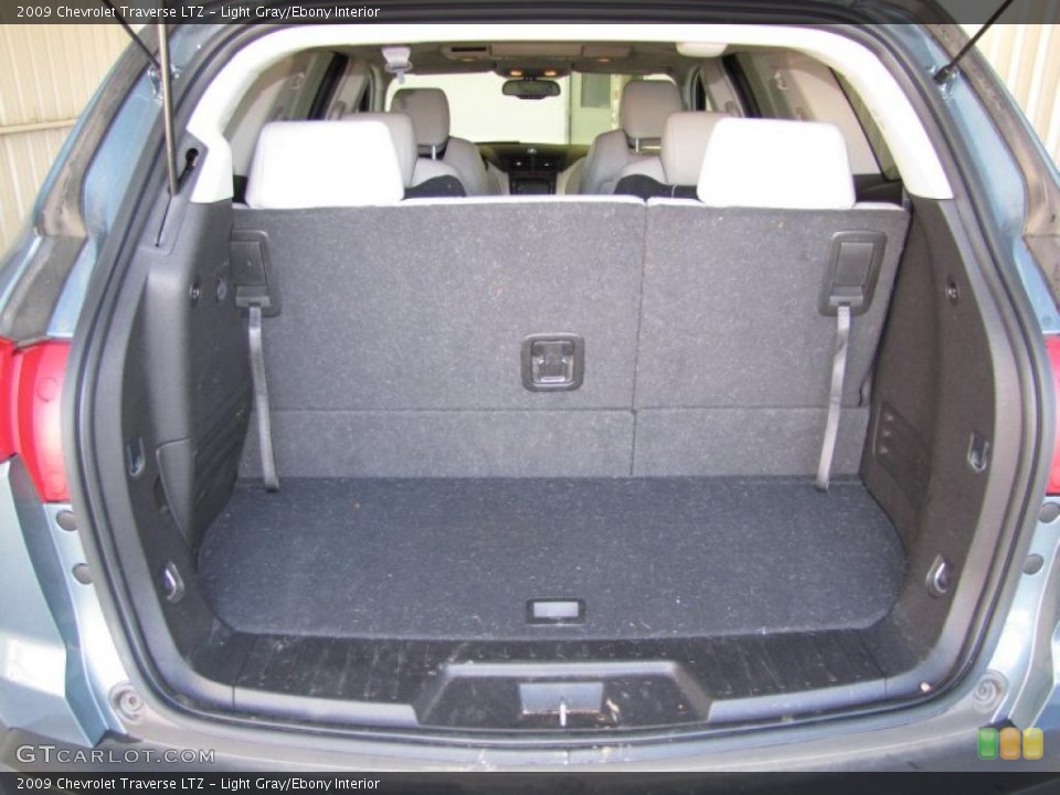 Light Gray/Ebony Interior Trunk for the 2009 Chevrolet Traverse LTZ #37615398
