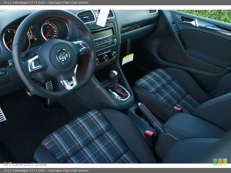 Interlagos Plaid Cloth Interior Photo for the 2011 Volkswagen GTI 4 Door #37636160