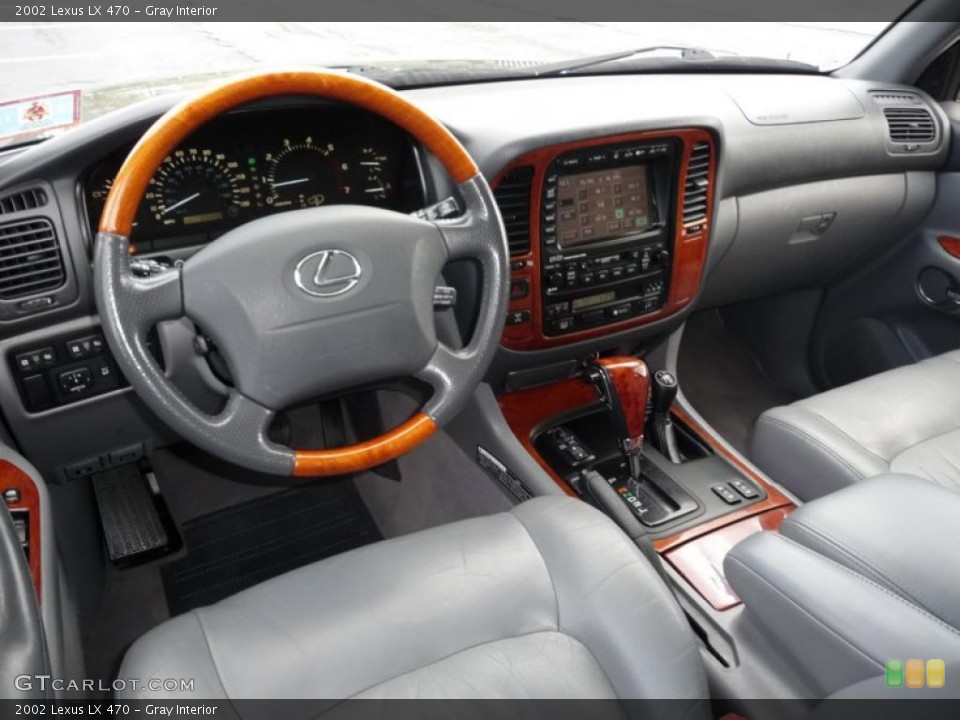 Gray Interior Photo for the 2002 Lexus LX 470 #37675362