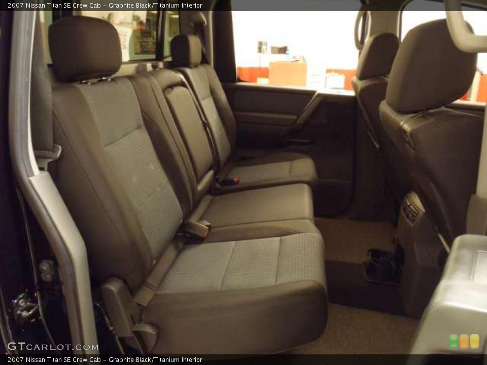 Graphite Black/Titanium Interior Photo for the 2007 Nissan Titan SE Crew Cab #37779976