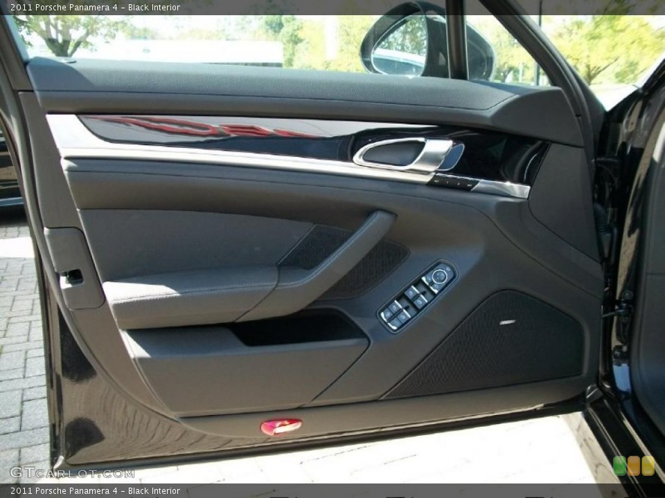 Black Interior Photo for the 2011 Porsche Panamera 4 #37796516