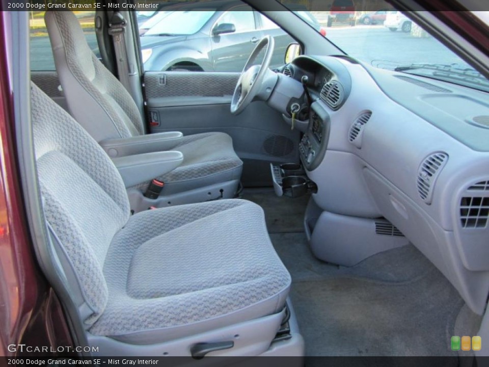 Mist Gray Interior Photo for the 2000 Dodge Grand Caravan SE #37797436
