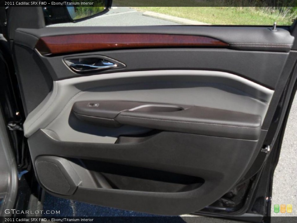 Ebony/Titanium Interior Photo for the 2011 Cadillac SRX FWD #37809084