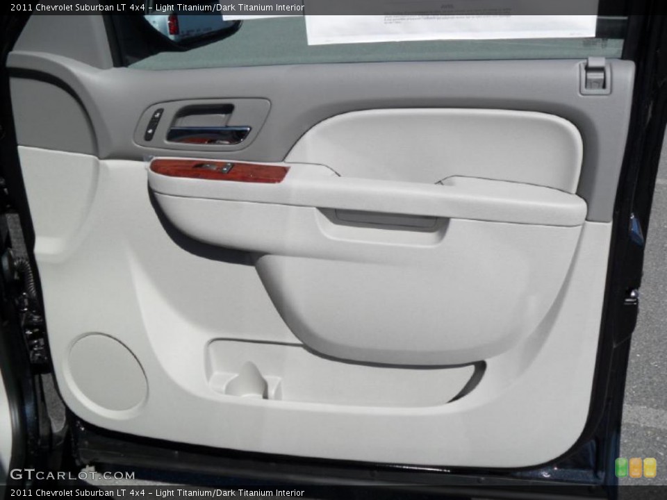 Light Titanium/Dark Titanium Interior Photo for the 2011 Chevrolet Suburban LT 4x4 #37811824