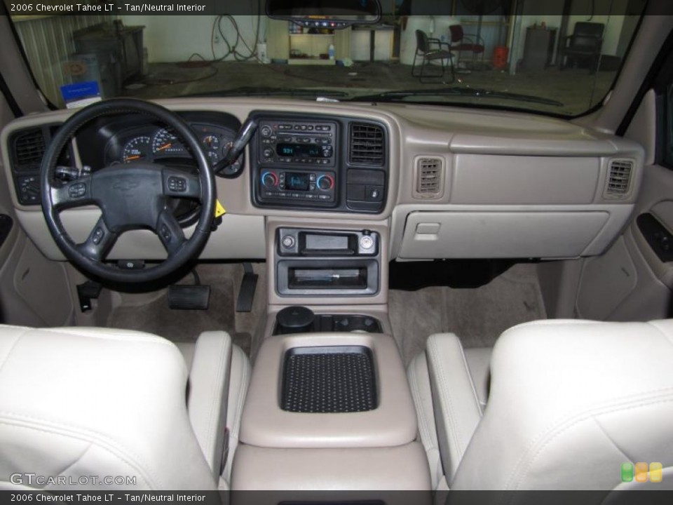 Tan/Neutral Interior Photo for the 2006 Chevrolet Tahoe LT #37829110