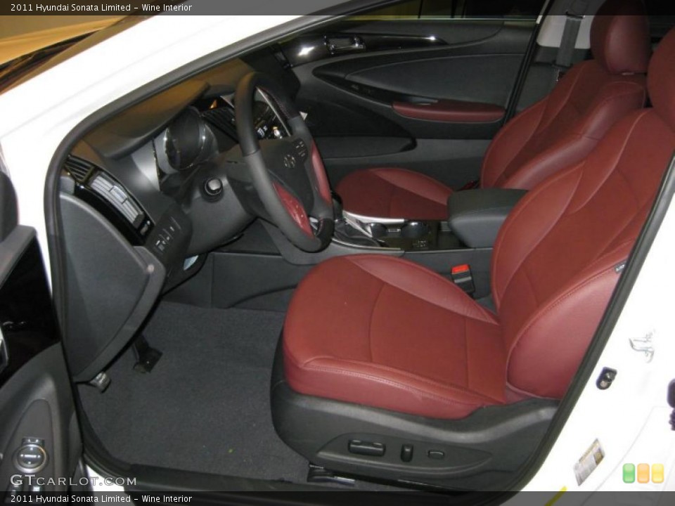 Wine Interior Photo for the 2011 Hyundai Sonata Limited #37841155