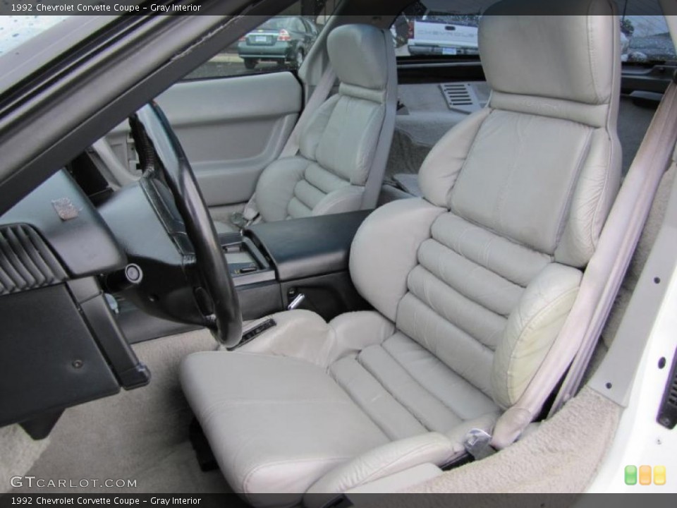 Gray Interior Photo for the 1992 Chevrolet Corvette Coupe #37858351