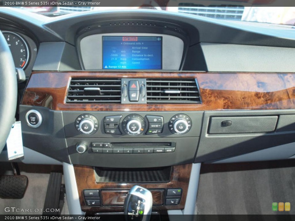 Gray Interior Controls for the 2010 BMW 5 Series 535i xDrive Sedan #37859311