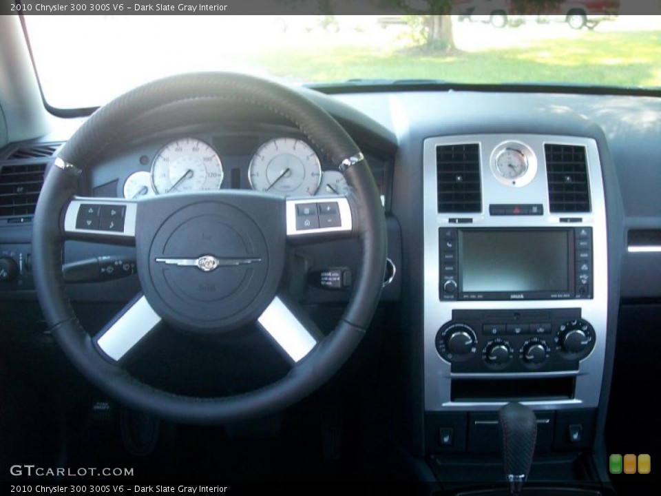 Dark Slate Gray Interior Photo for the 2010 Chrysler 300 300S V6 #37864663