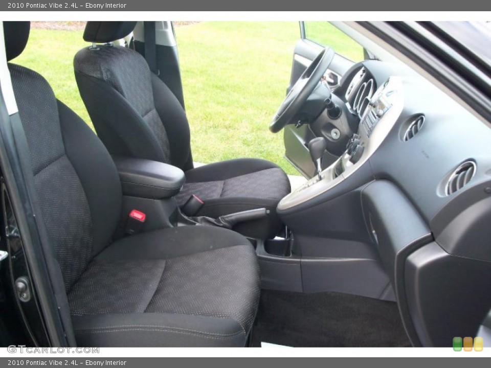 Ebony Interior Photo for the 2010 Pontiac Vibe 2.4L #37866492