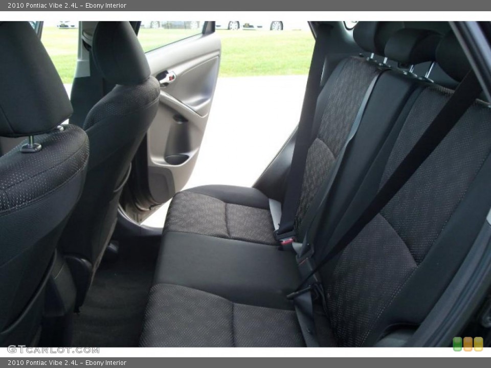 Ebony Interior Photo for the 2010 Pontiac Vibe 2.4L #37866508