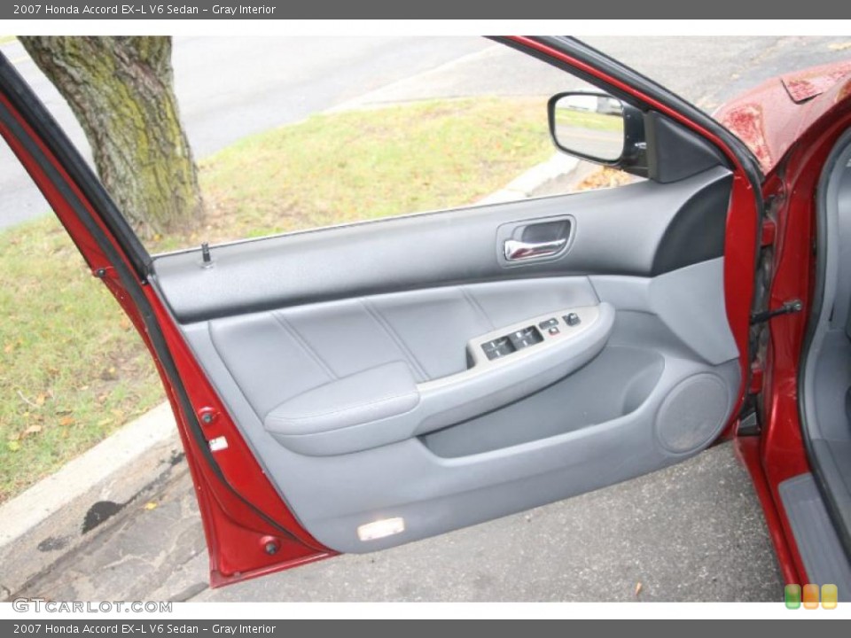 Gray Interior Photo for the 2007 Honda Accord EX-L V6 Sedan #37867108
