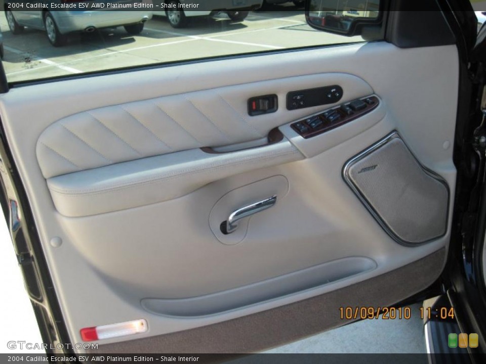 Shale Interior Photo for the 2004 Cadillac Escalade ESV AWD Platinum Edition #37880352