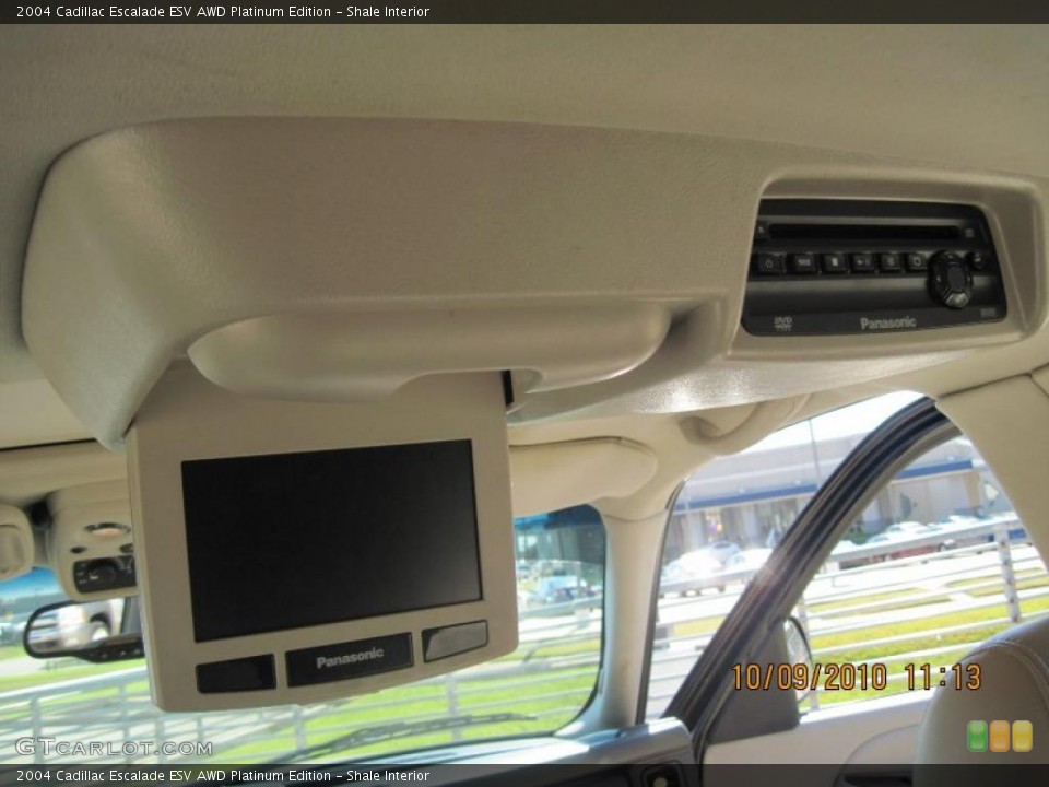 Shale Interior Photo for the 2004 Cadillac Escalade ESV AWD Platinum Edition #37880676
