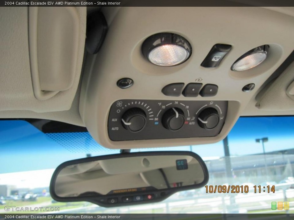 Shale Interior Controls for the 2004 Cadillac Escalade ESV AWD Platinum Edition #37880812