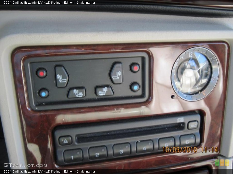 Shale Interior Controls for the 2004 Cadillac Escalade ESV AWD Platinum Edition #37880830