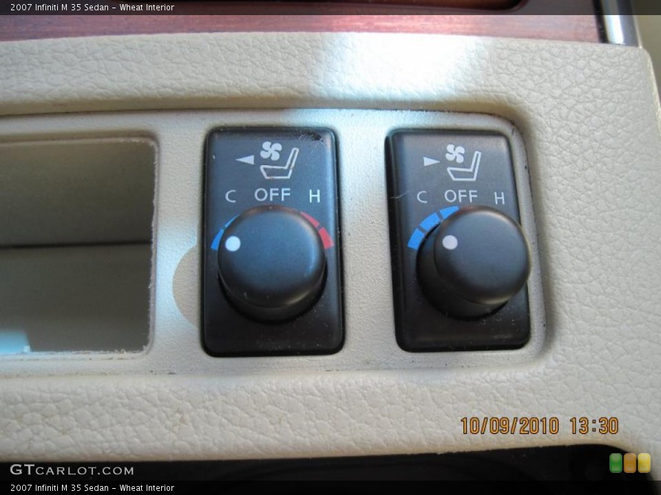 Wheat Interior Controls for the 2007 Infiniti M 35 Sedan #37882004