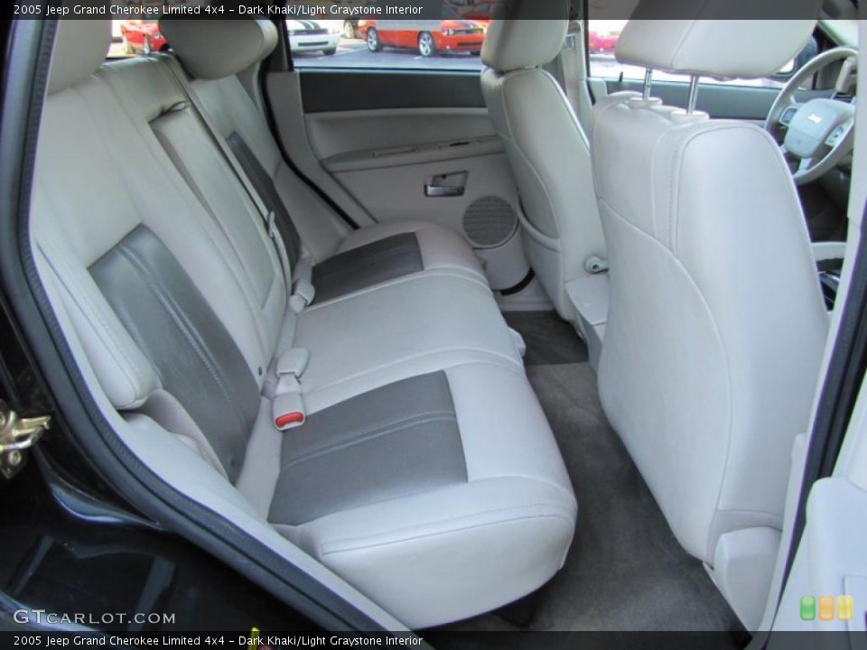 Dark Khaki/Light Graystone Interior Photo for the 2005 Jeep Grand Cherokee Limited 4x4 #37882700