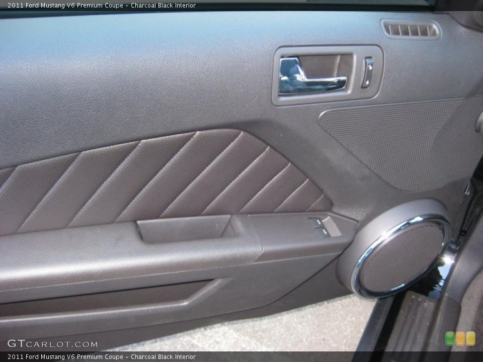 Charcoal Black Interior Photo for the 2011 Ford Mustang V6 Premium Coupe #37888440