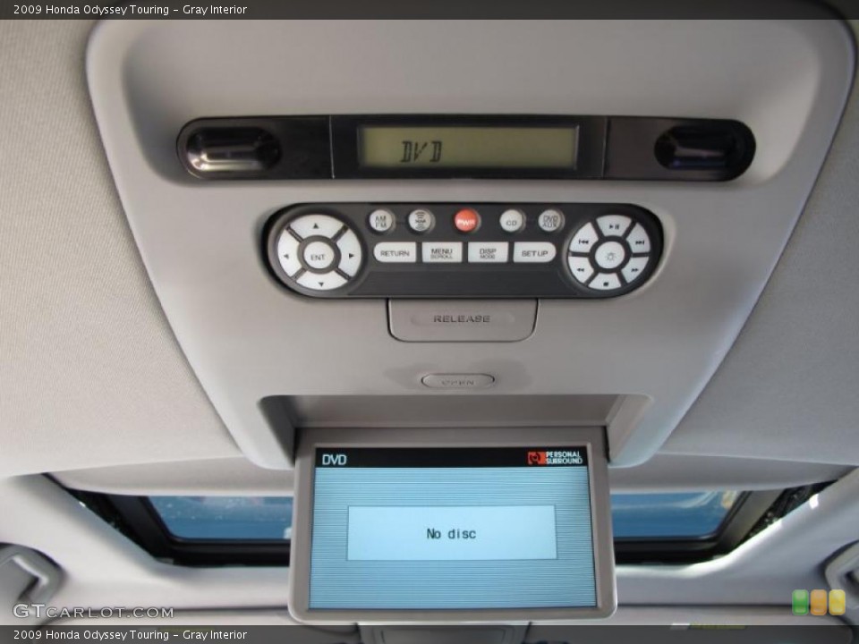 Gray Interior Controls for the 2009 Honda Odyssey Touring #37888892
