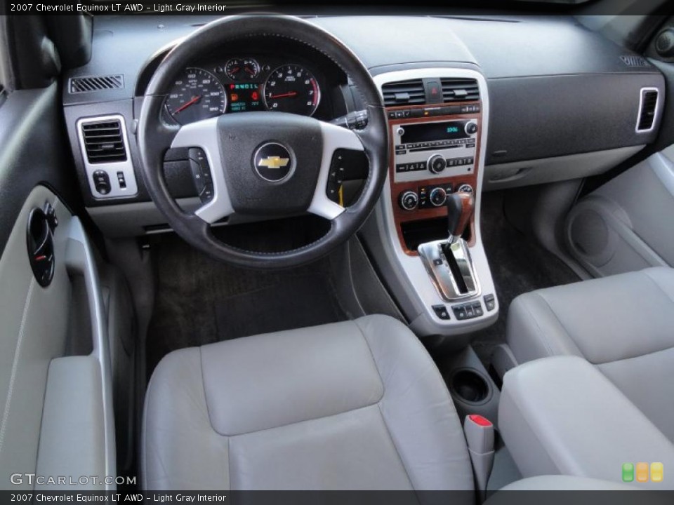 Light Gray Interior Photo for the 2007 Chevrolet Equinox LT AWD #37903410