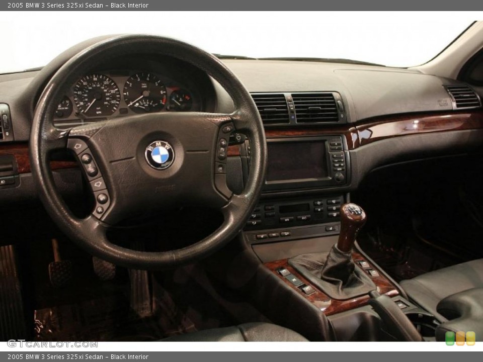 Black Interior Dashboard for the 2005 BMW 3 Series 325xi Sedan #37904063